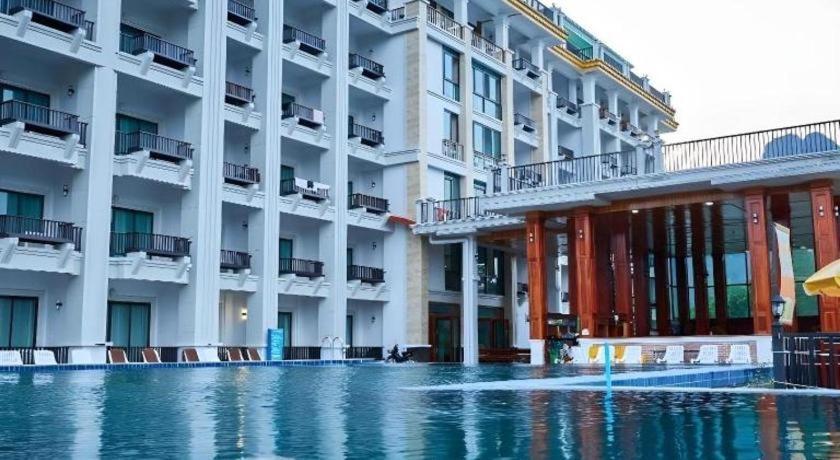 Thavisouk Riverside Hotel Vang Vieng Luaran gambar