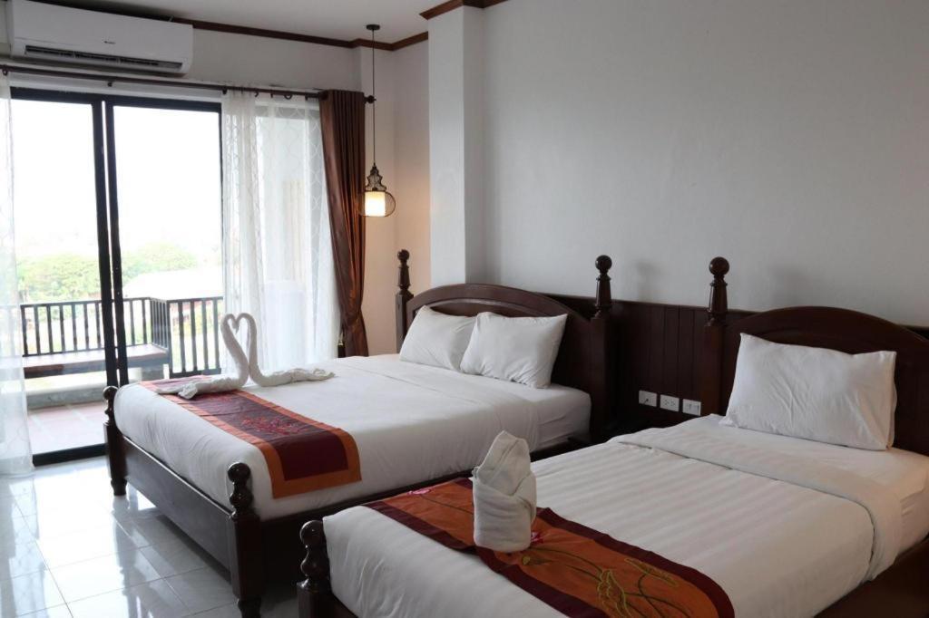 Thavisouk Riverside Hotel Vang Vieng Luaran gambar
