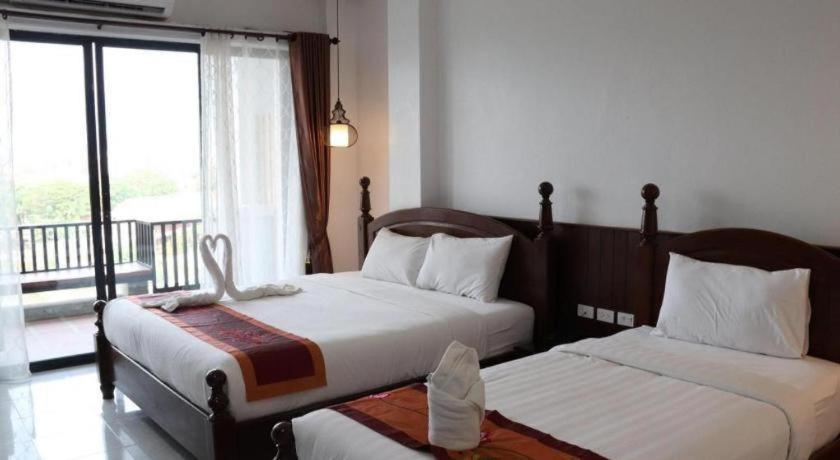 Thavisouk Riverside Hotel Vang Vieng Luaran gambar