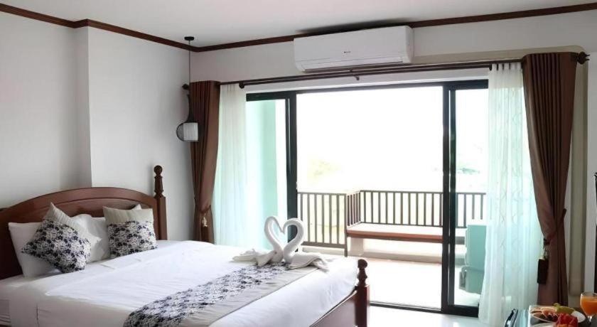 Thavisouk Riverside Hotel Vang Vieng Luaran gambar
