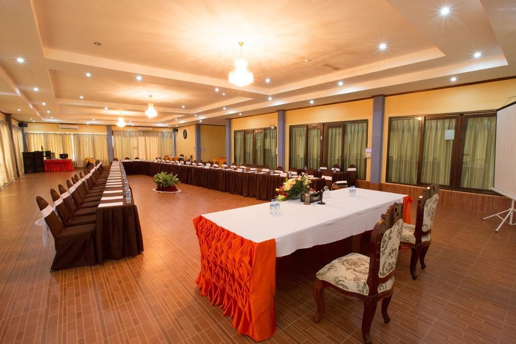 Thavisouk Riverside Hotel Vang Vieng Luaran gambar