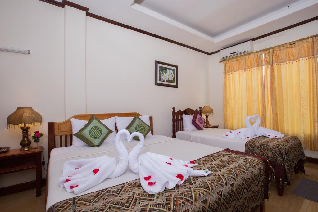 Thavisouk Riverside Hotel Vang Vieng Luaran gambar